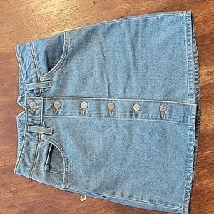 High waisted Levi's skirt